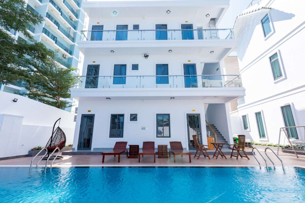 Biệt Thự Gần Biển Cho 50 Người 