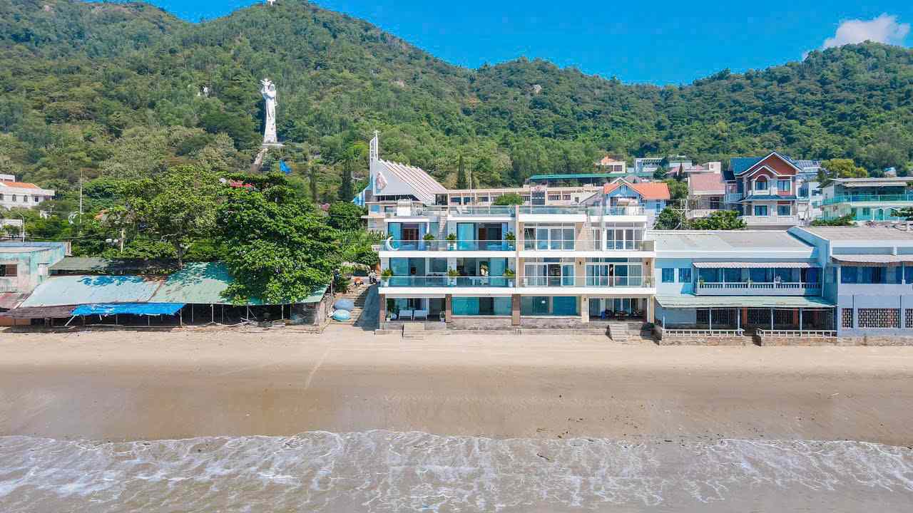 Villa Sát Biển Có Hồ Bơi Riêng Tại Vũng Tàu Đẹp, View Biển, Giá Tốt 2026 villa vũng tàu sát biển 30 người